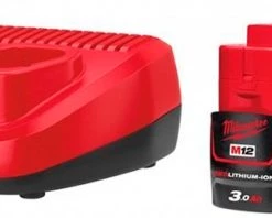 Milwaukee Accessoires 12 Volt M12 NRG-302 M12™ NRG Pack - 2 X Batterie 12V 3.0Ah + Chargeur C12C 4933451902